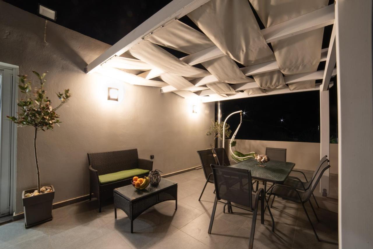 Home Sweet Home - Big Balcony With Great View Kíssamos Esterno foto
